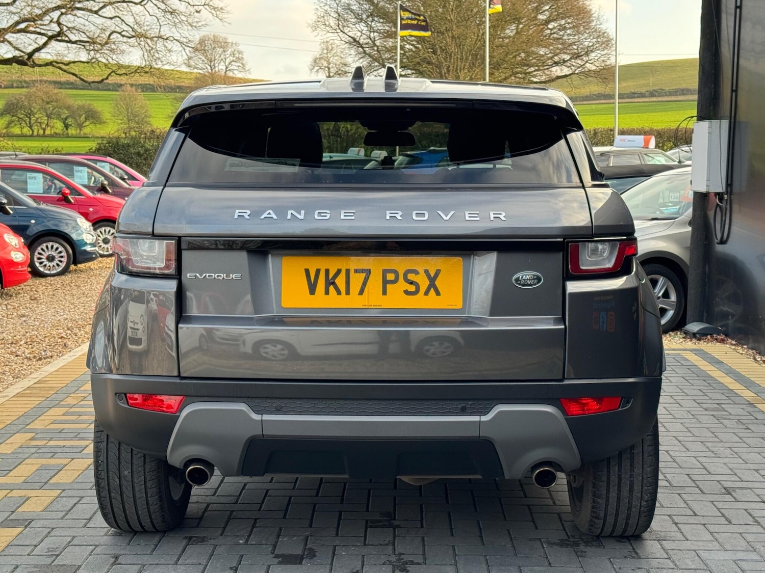 Used Land Rover Range Rover Evoque 2017 for sale - 77050137: Photo 4