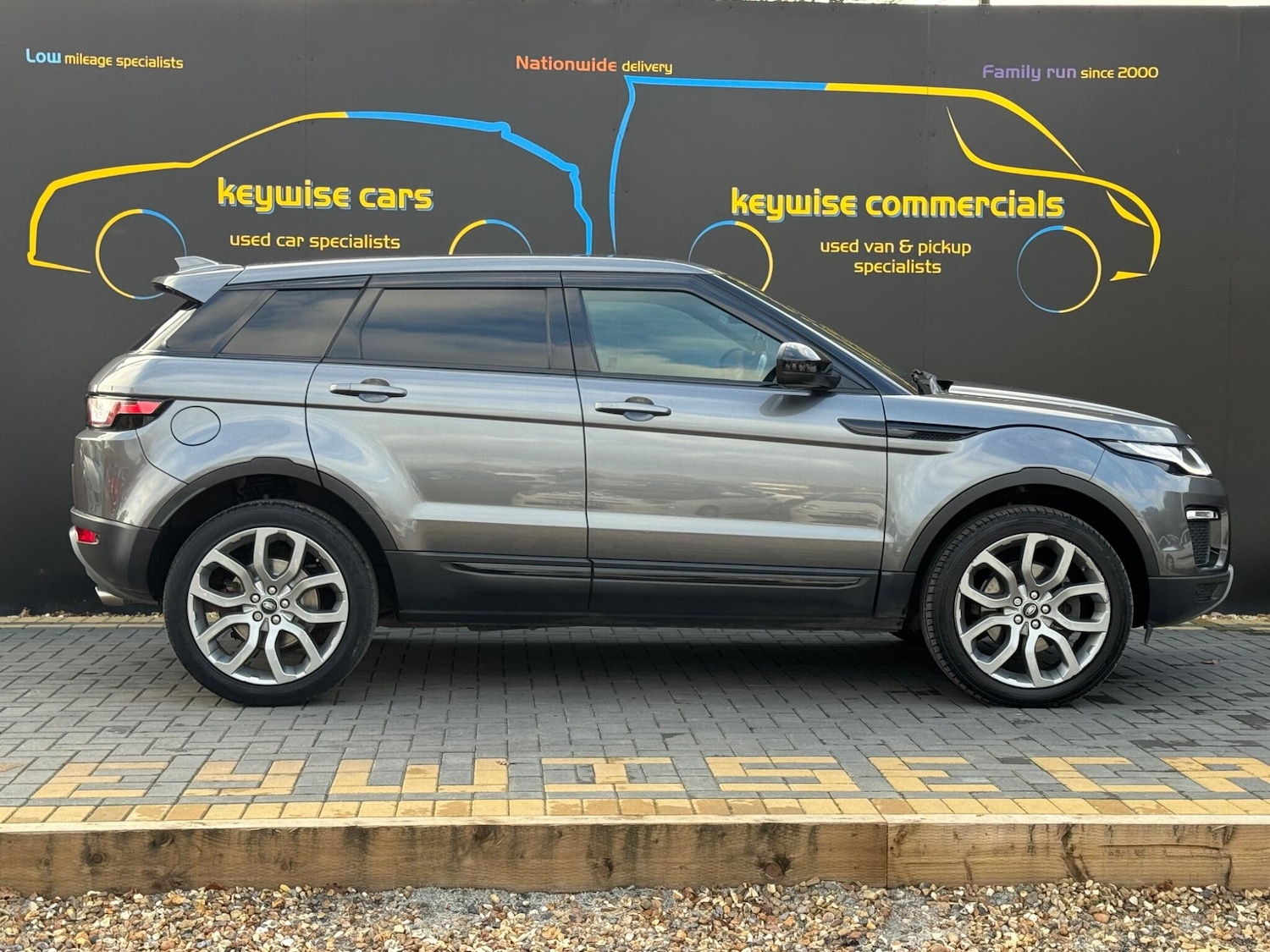Used Land Rover Range Rover Evoque 2017 for sale - 77050137: Photo 6