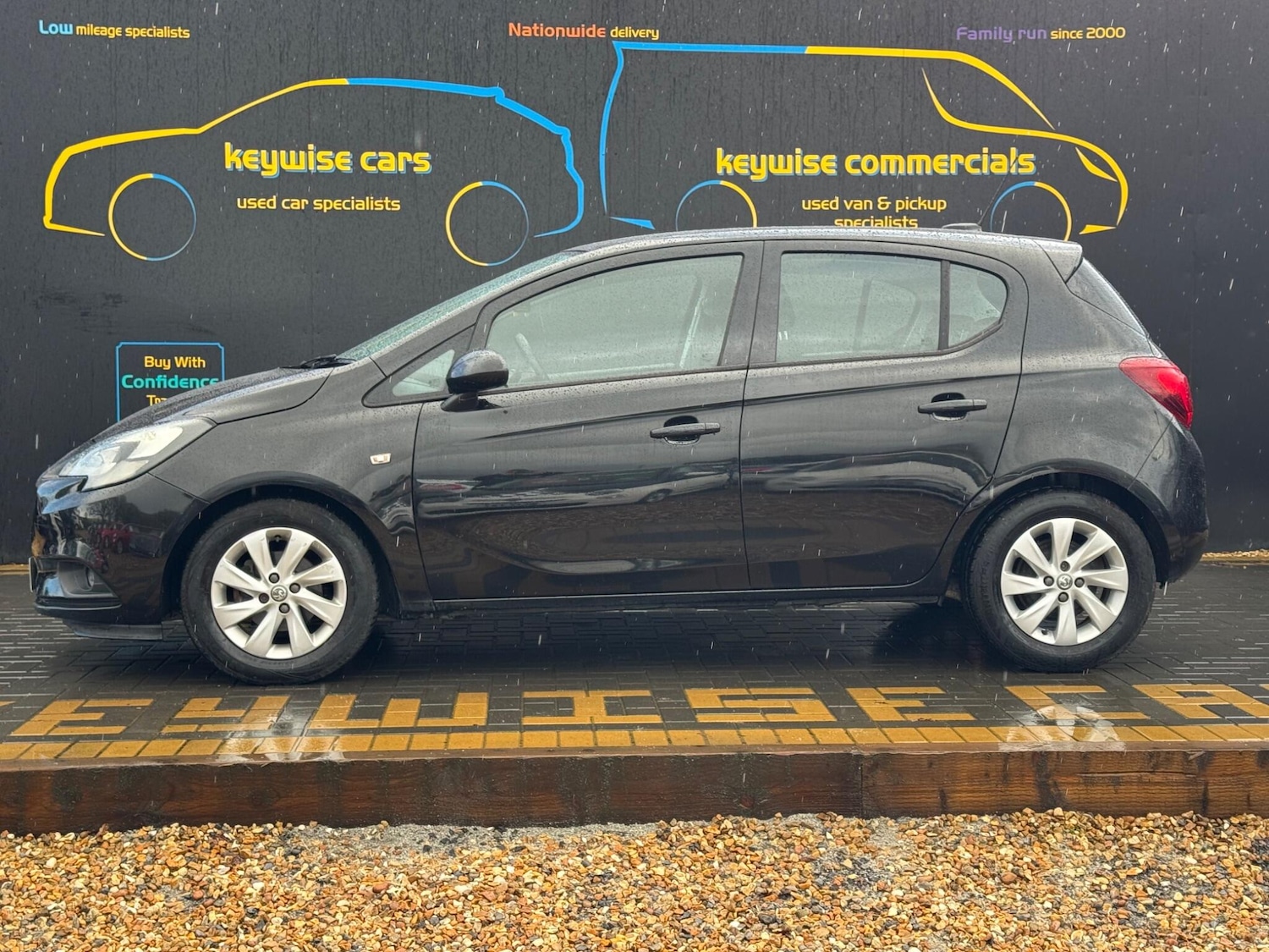 Used Vauxhall Corsa 2016 for sale - 77351400: Photo 2