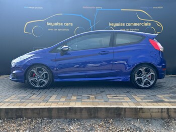 Used Ford Fiesta 2014 for sale - 77737611: Photo