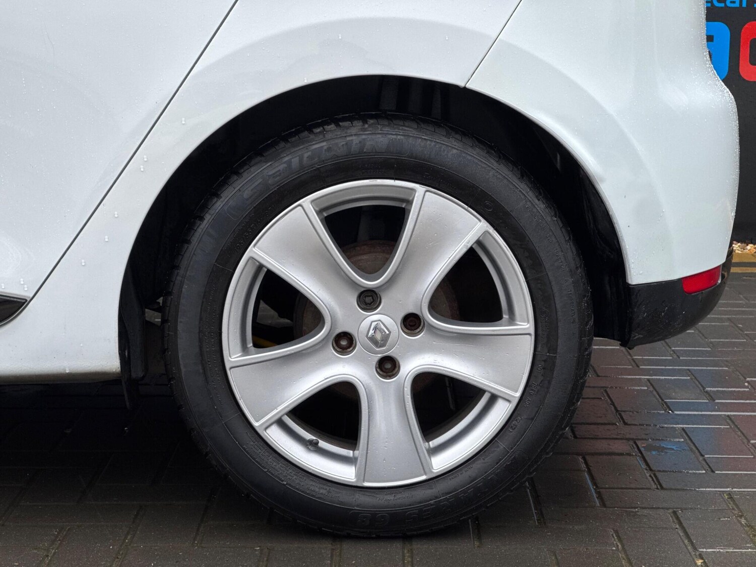 Used Renault Clio 2015 for sale - 77598733: Photo 11