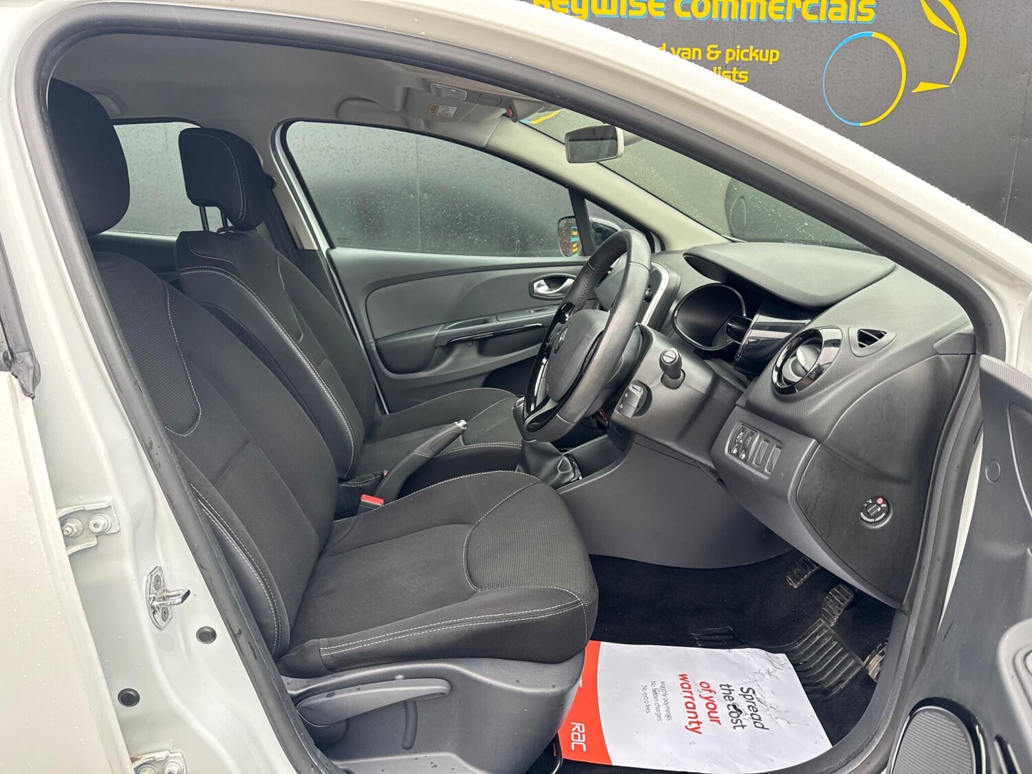 Used Renault Clio 2015 for sale - 77598733: Photo 12