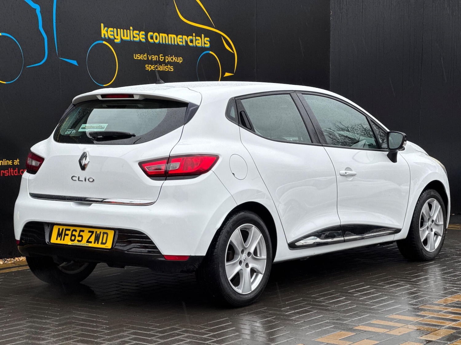 Used Renault Clio 2015 for sale - 77598733: Photo 5