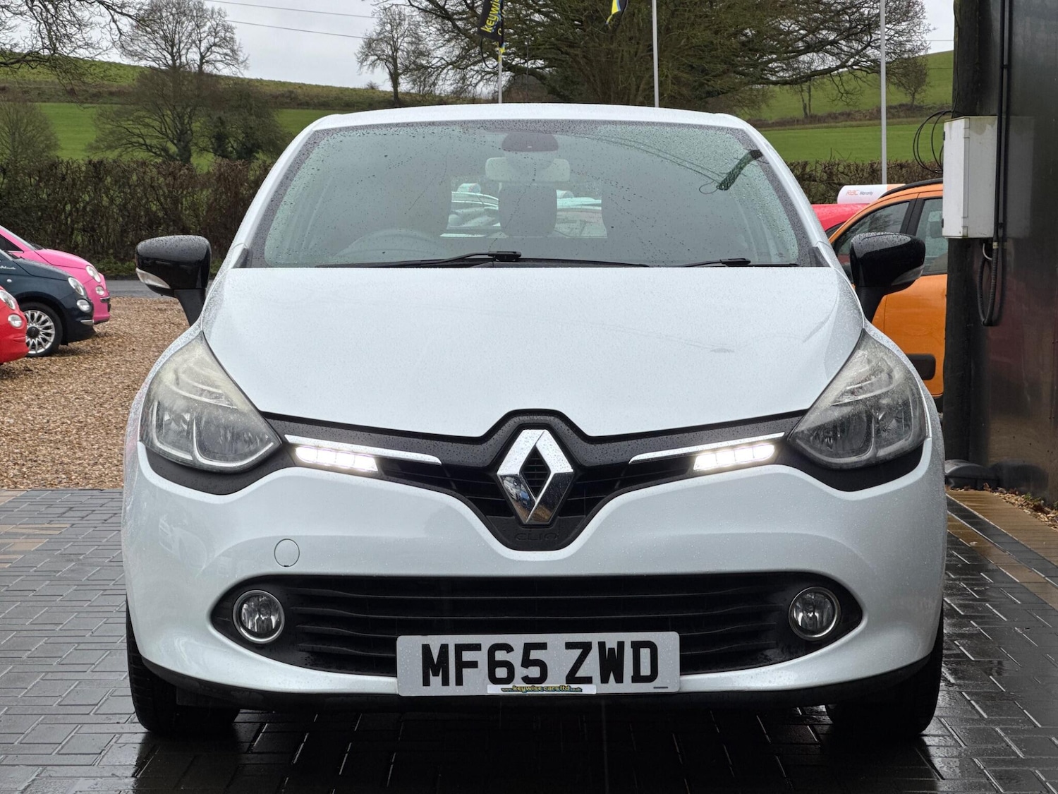 Used Renault Clio 2015 for sale - 77598733: Photo 7