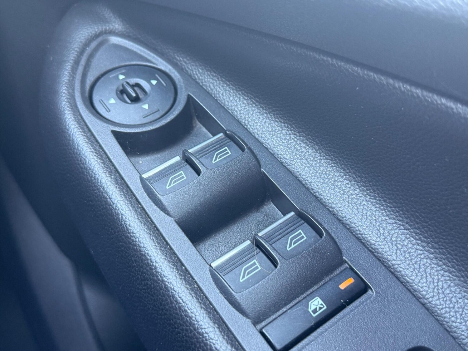 Used Ford Kuga 2015 for sale - 78156769: Photo 34