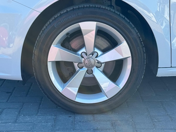 Used Audi A1 2015 for sale - 76227823: Photo 6