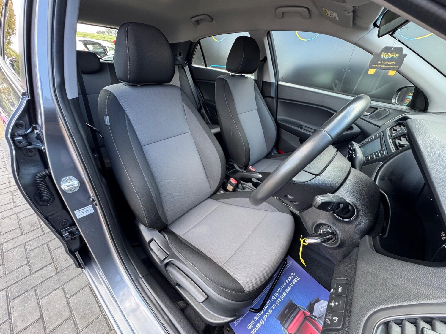 Used Hyundai i20 2017 for sale - 76388862: Photo 19