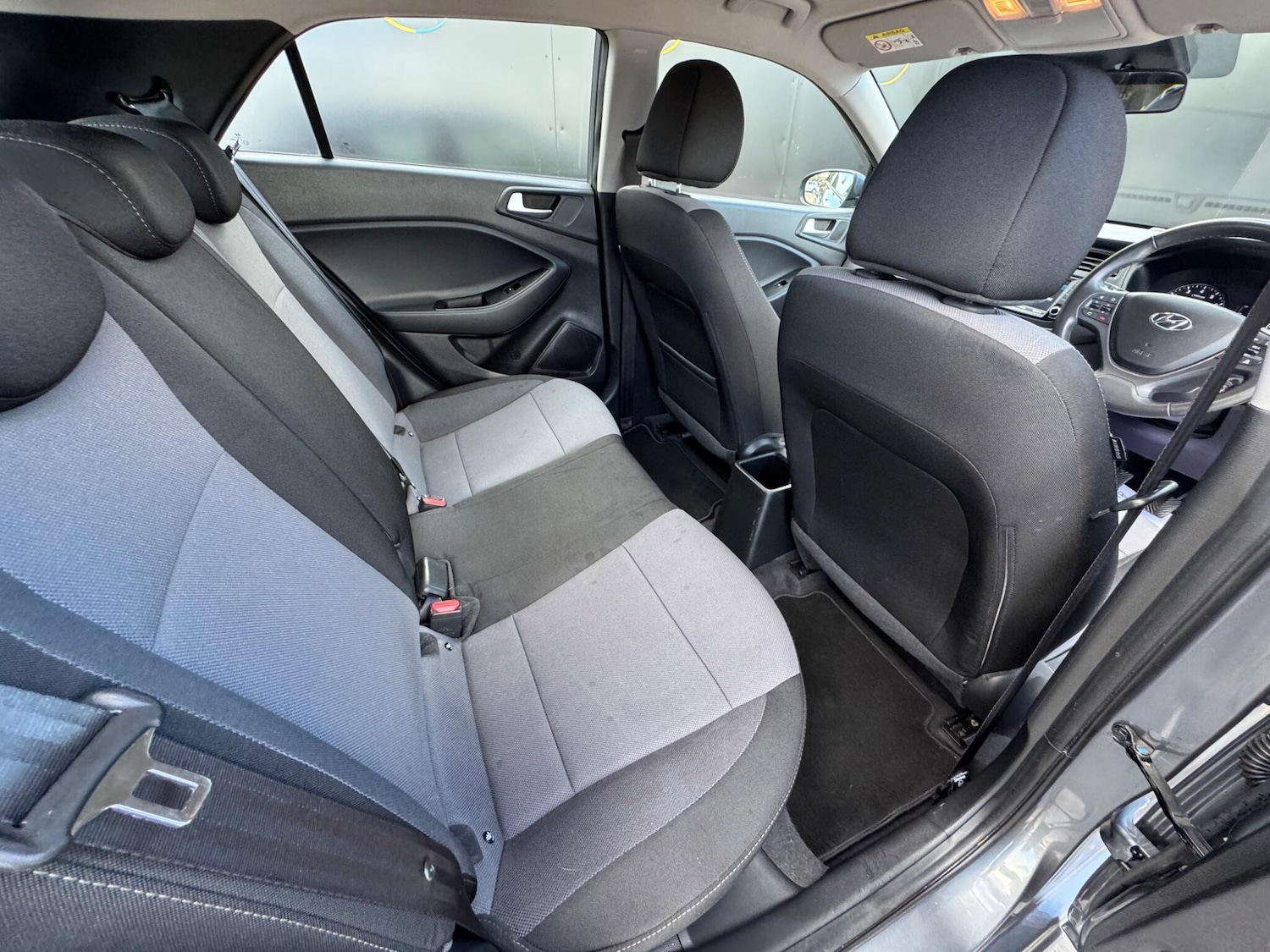 Used Hyundai i20 2017 for sale - 76388862: Photo 21