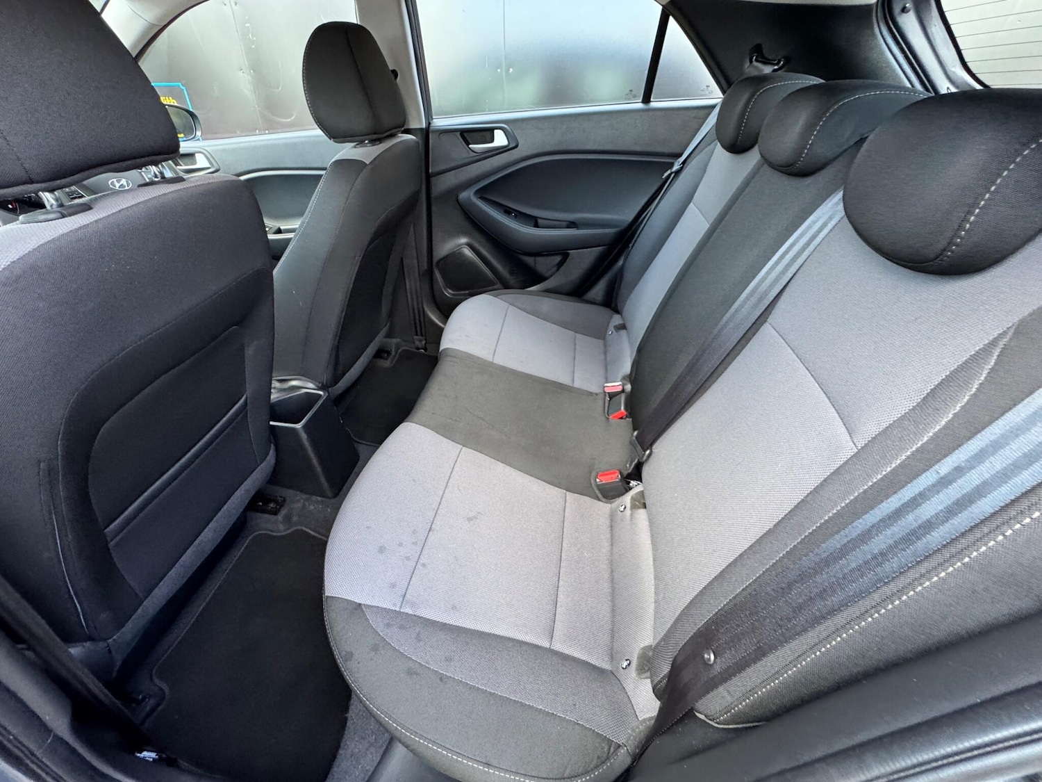 Used Hyundai i20 2017 for sale - 76388862: Photo 25