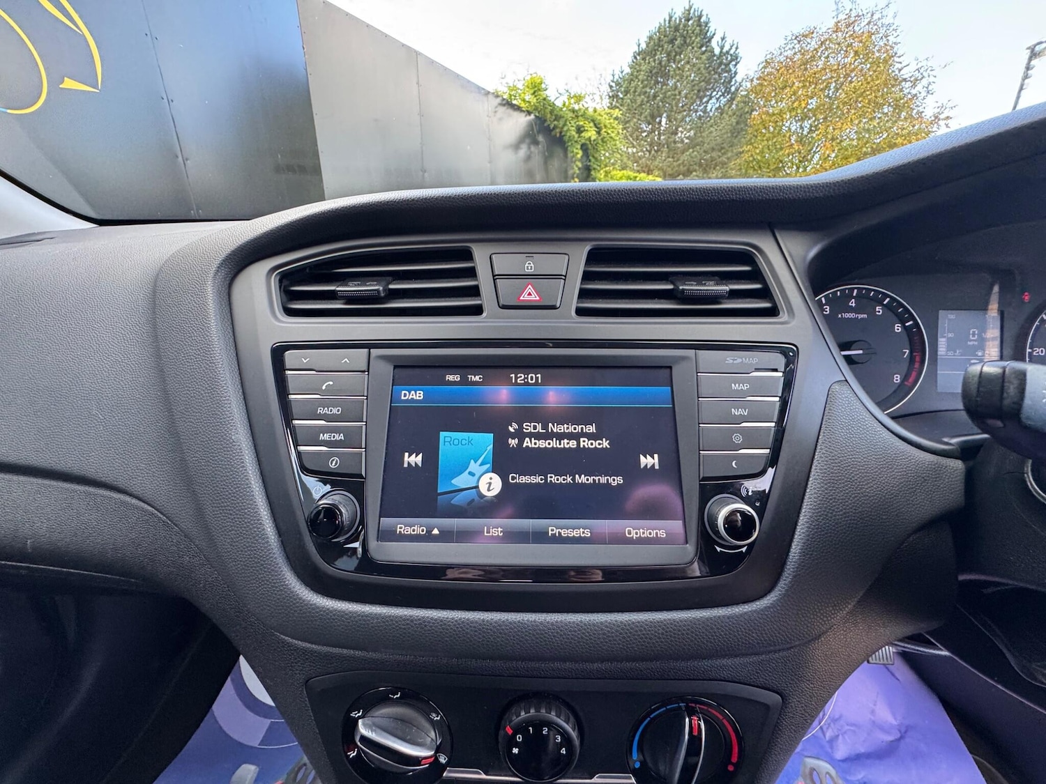 Used Hyundai i20 2017 for sale - 76388862: Photo 28