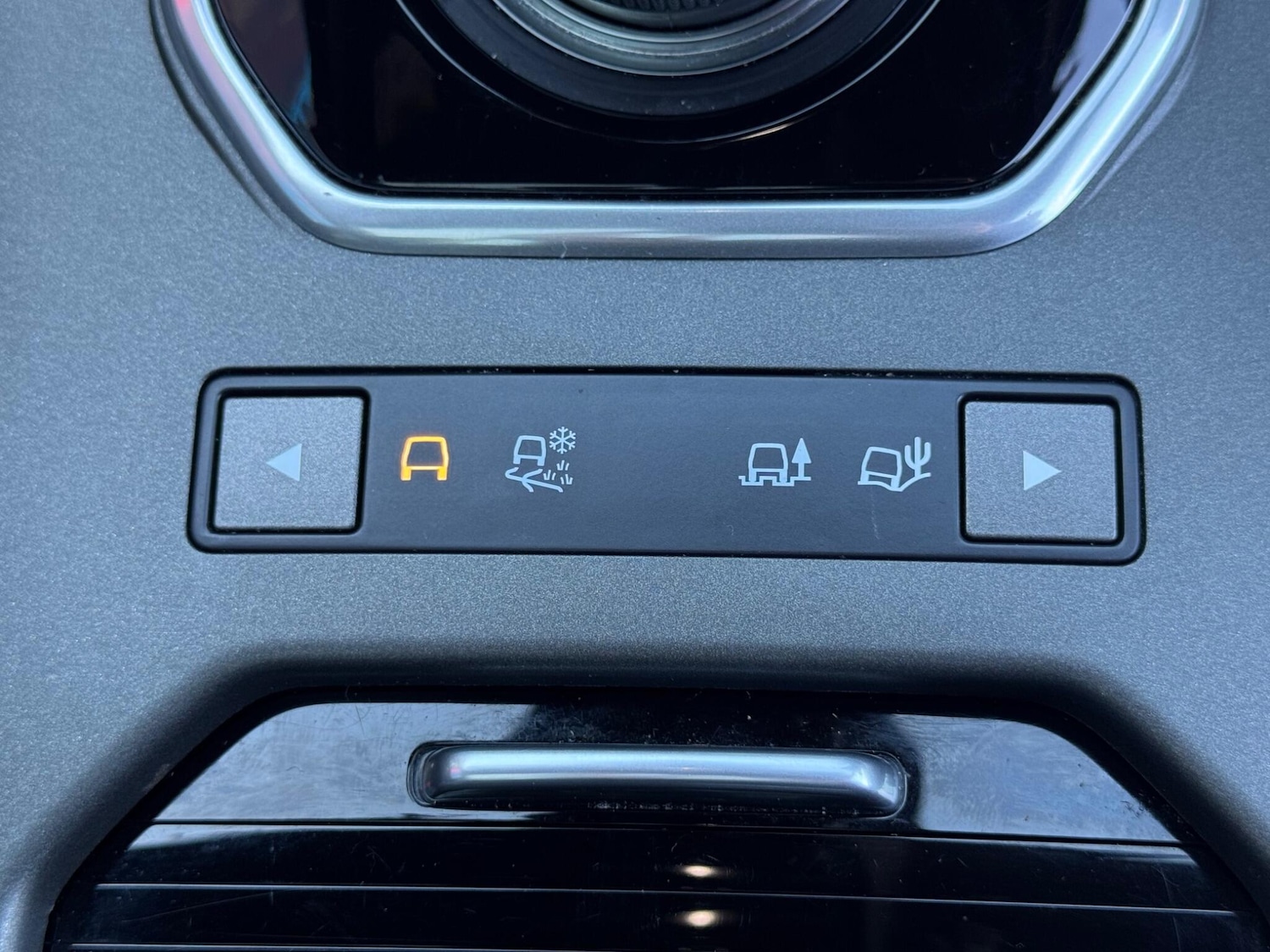 Used Land Rover Range Rover Evoque 2018 for sale - 77940681: Photo 39