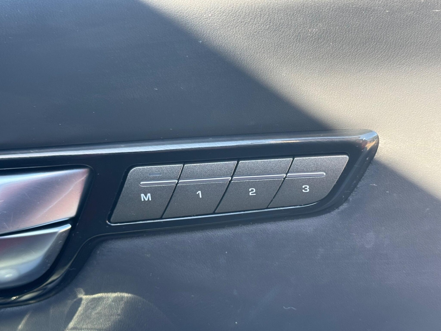 Used Land Rover Range Rover Evoque 2018 for sale - 77940681: Photo 41