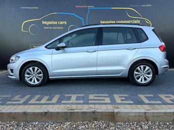 Used Volkswagen Golf SV 2015 for sale - 76646031: Photo