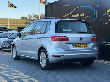 Used Volkswagen Golf SV 2015 for sale - 76646031: Photo