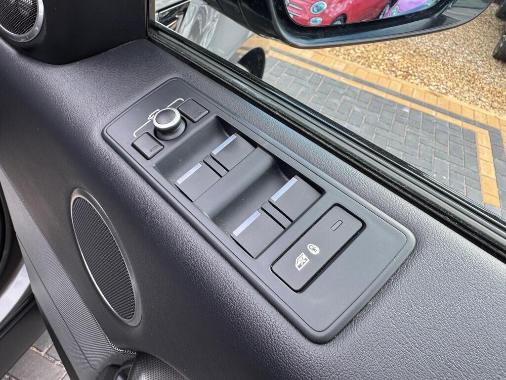 Used Land Rover Range Rover Sport 2016 for sale - 76122918: Photo 39