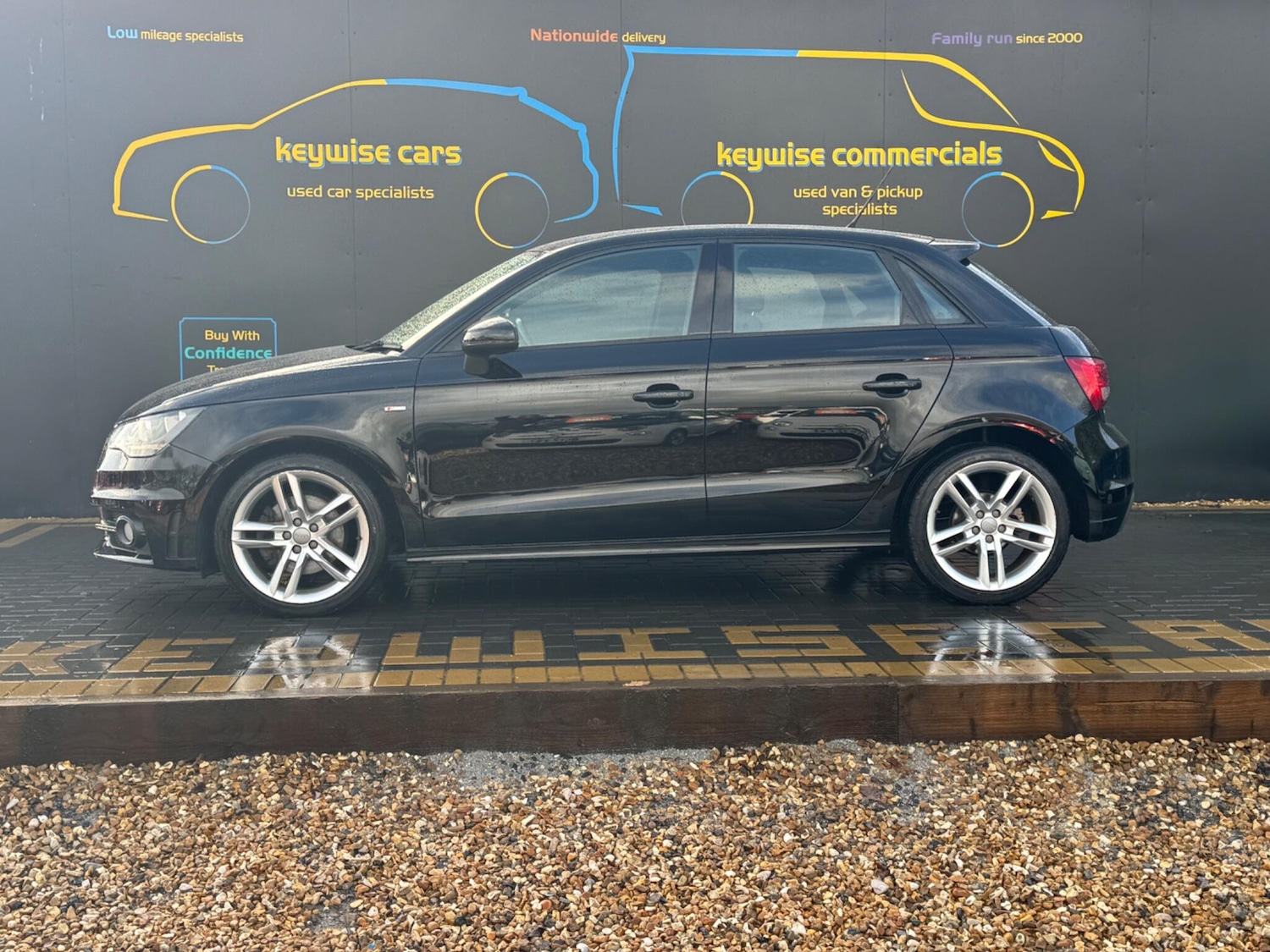 Used Audi A1 for sale - 77305349: Photo 2