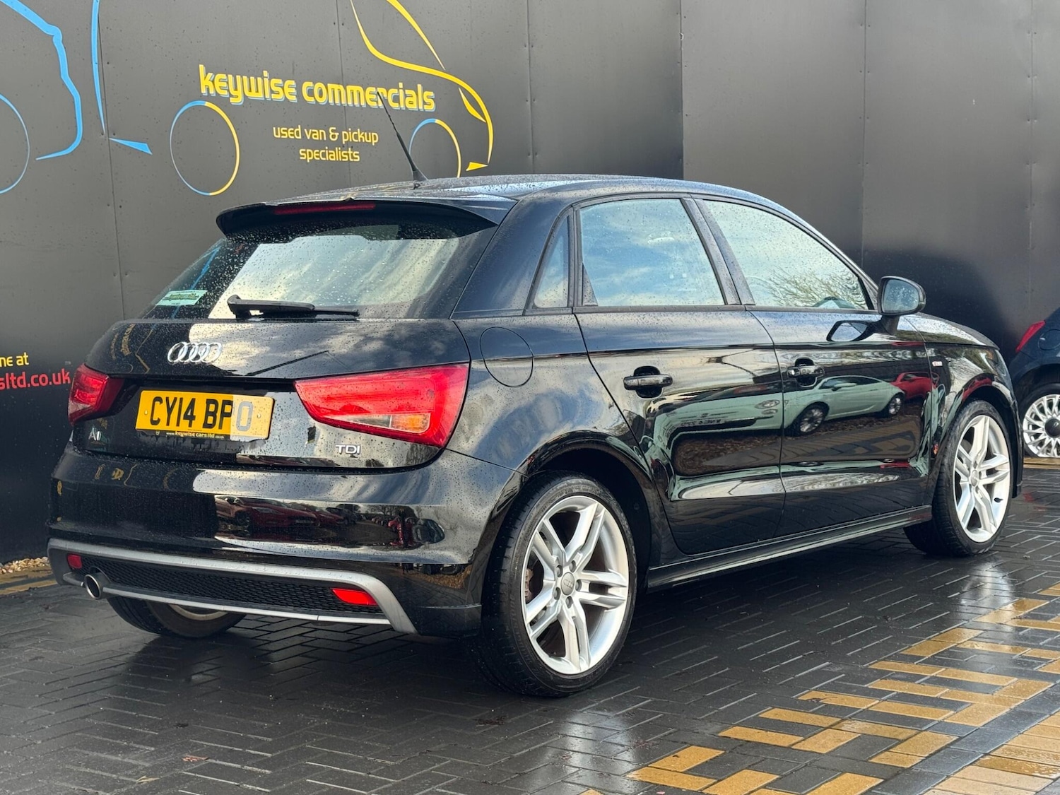 Used Audi A1 for sale - 77305349: Photo 6