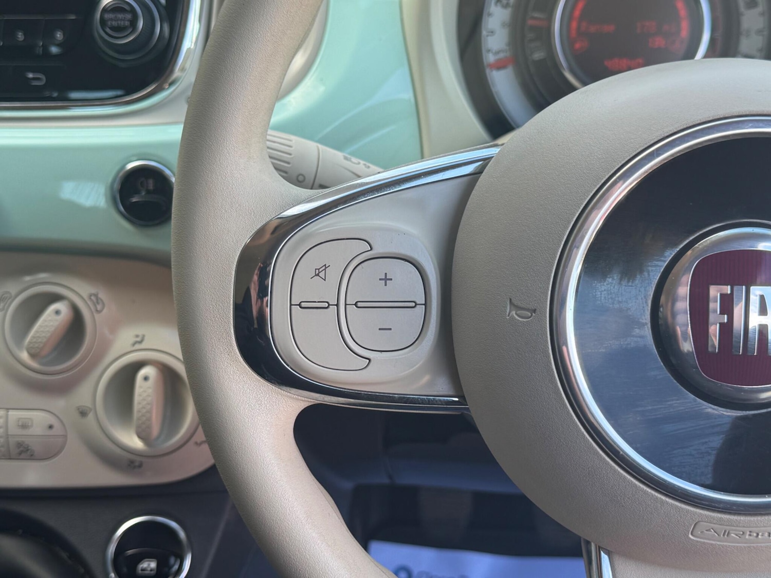 Used Fiat 500 2016 for sale - 76122931: Photo 27