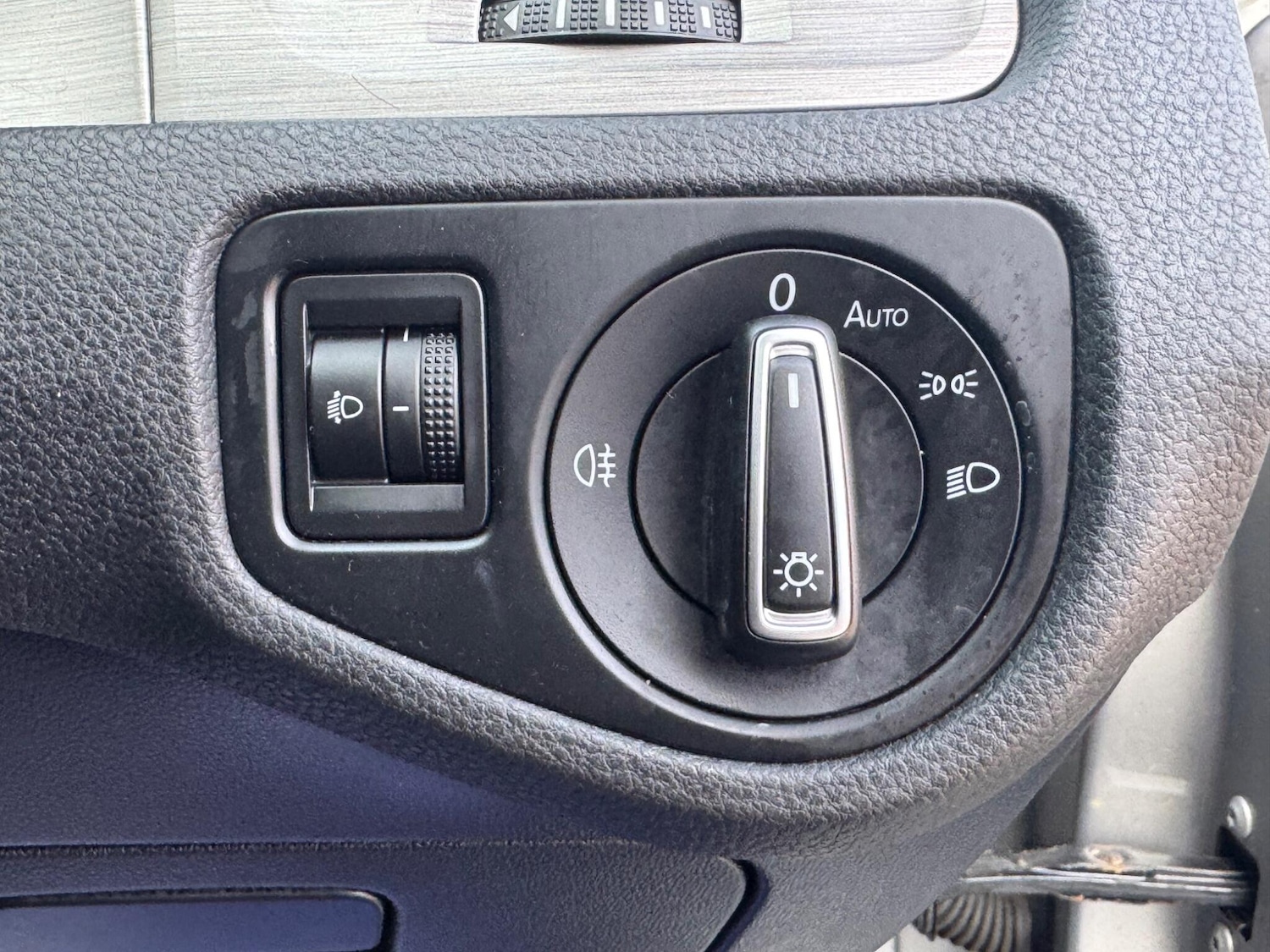 Used Volkswagen Golf 2014 for sale - 76121784: Photo 32