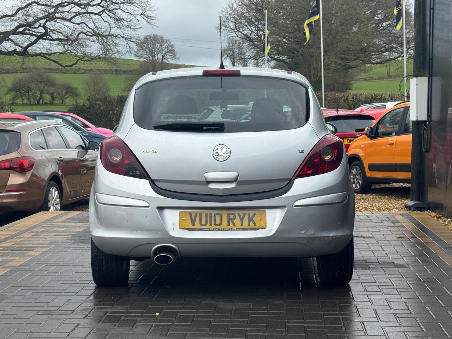 Used Vauxhall Corsa 2010 for sale - 77625053: Photo 4