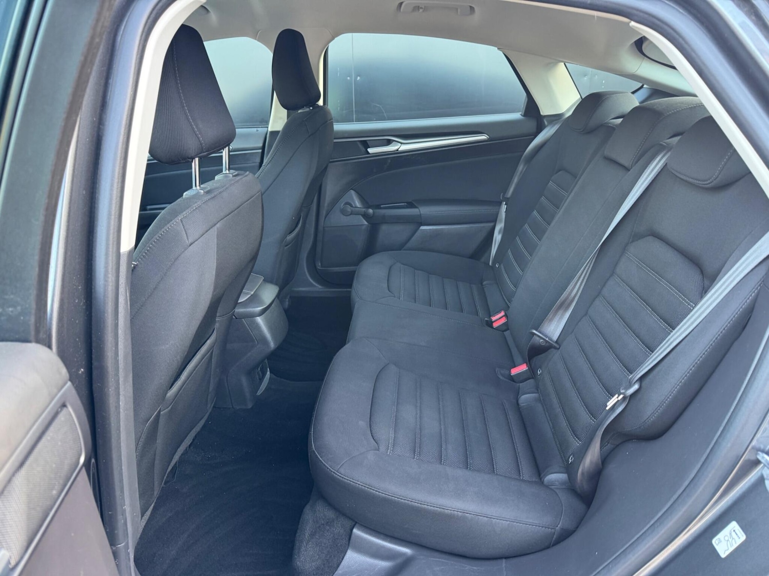 Used Ford Mondeo 2017 for sale - 76398848: Photo 19