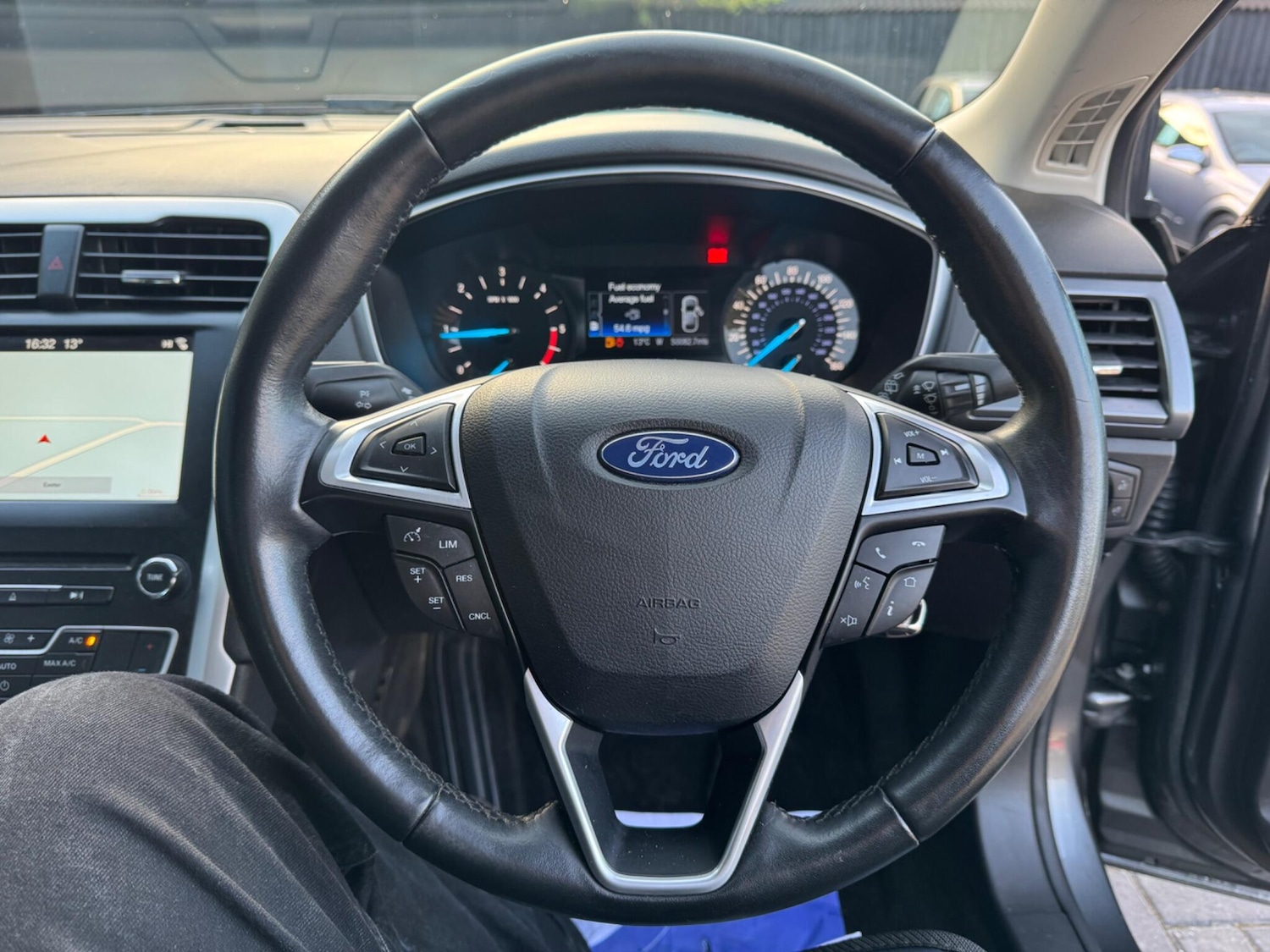 Used Ford Mondeo 2017 for sale - 76398848: Photo 23