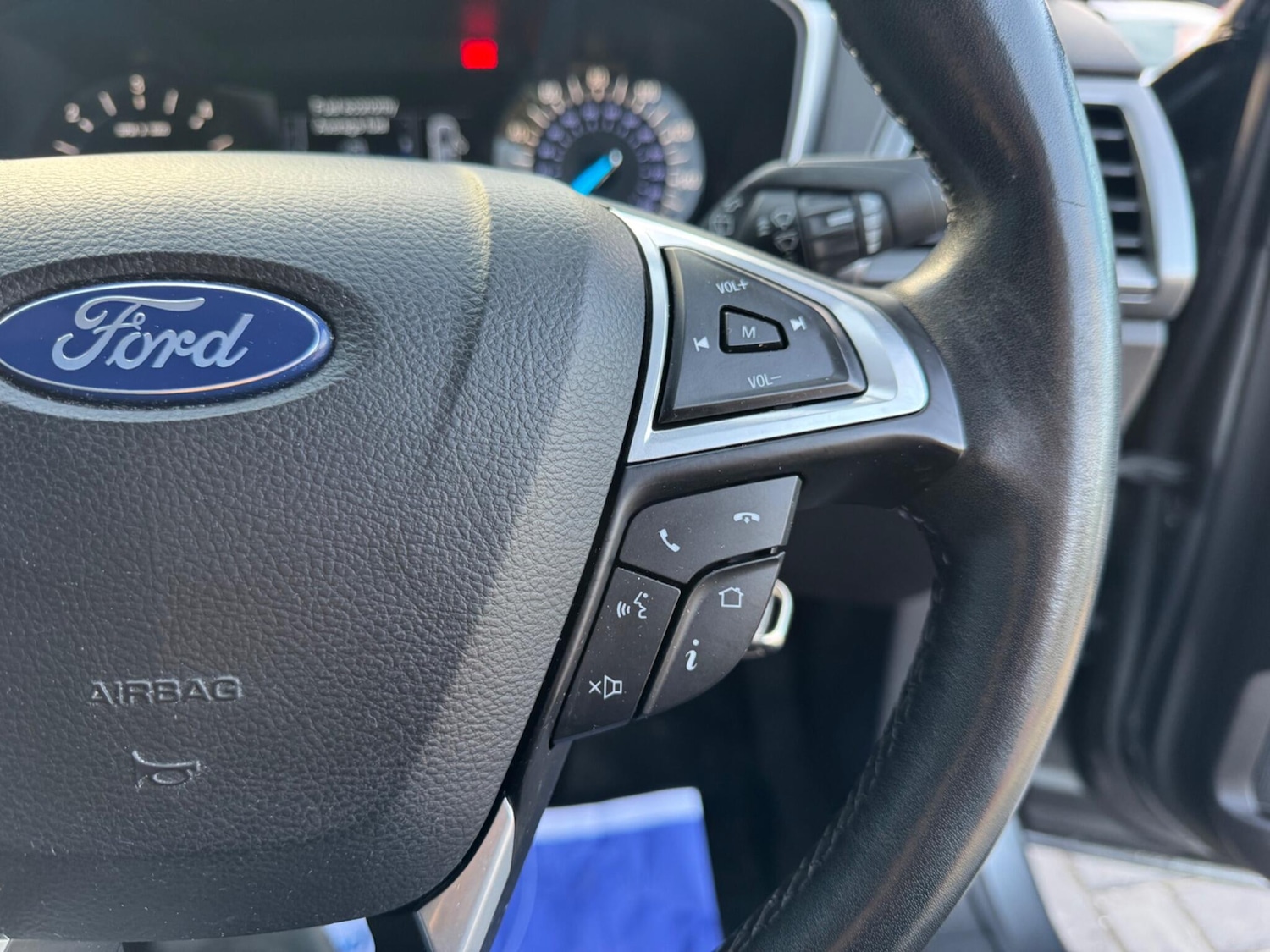 Used Ford Mondeo 2017 for sale - 76398848: Photo 25