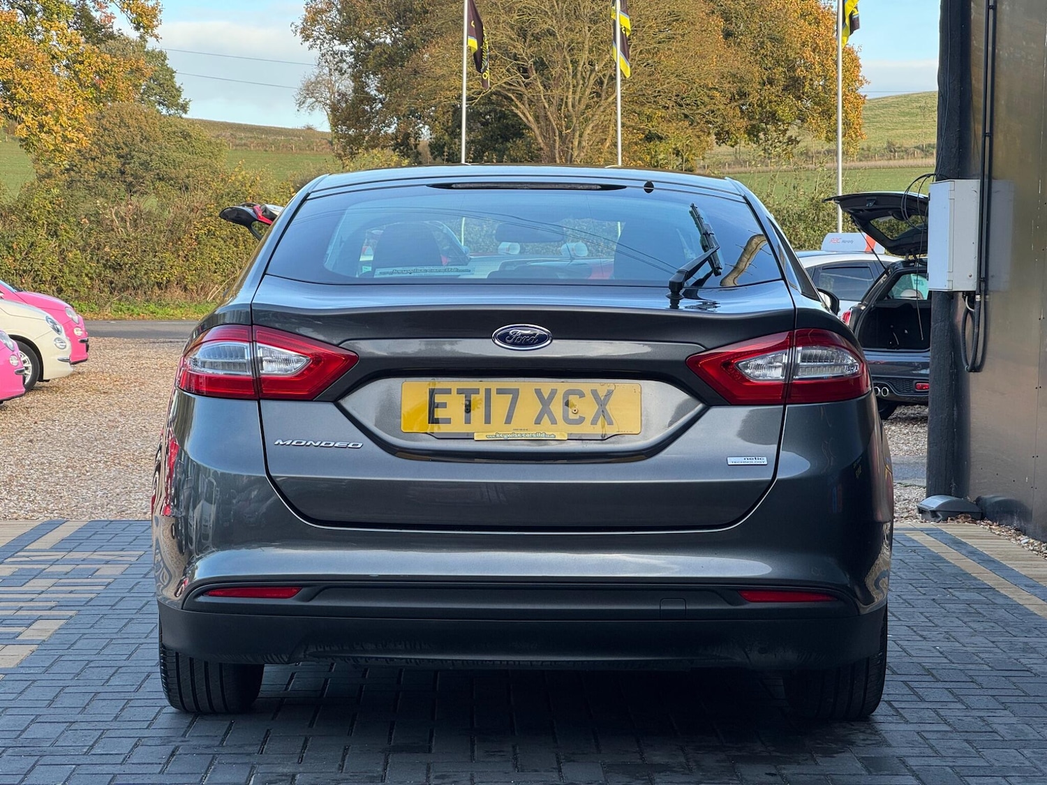 Used Ford Mondeo 2017 for sale - 76398848: Photo 4