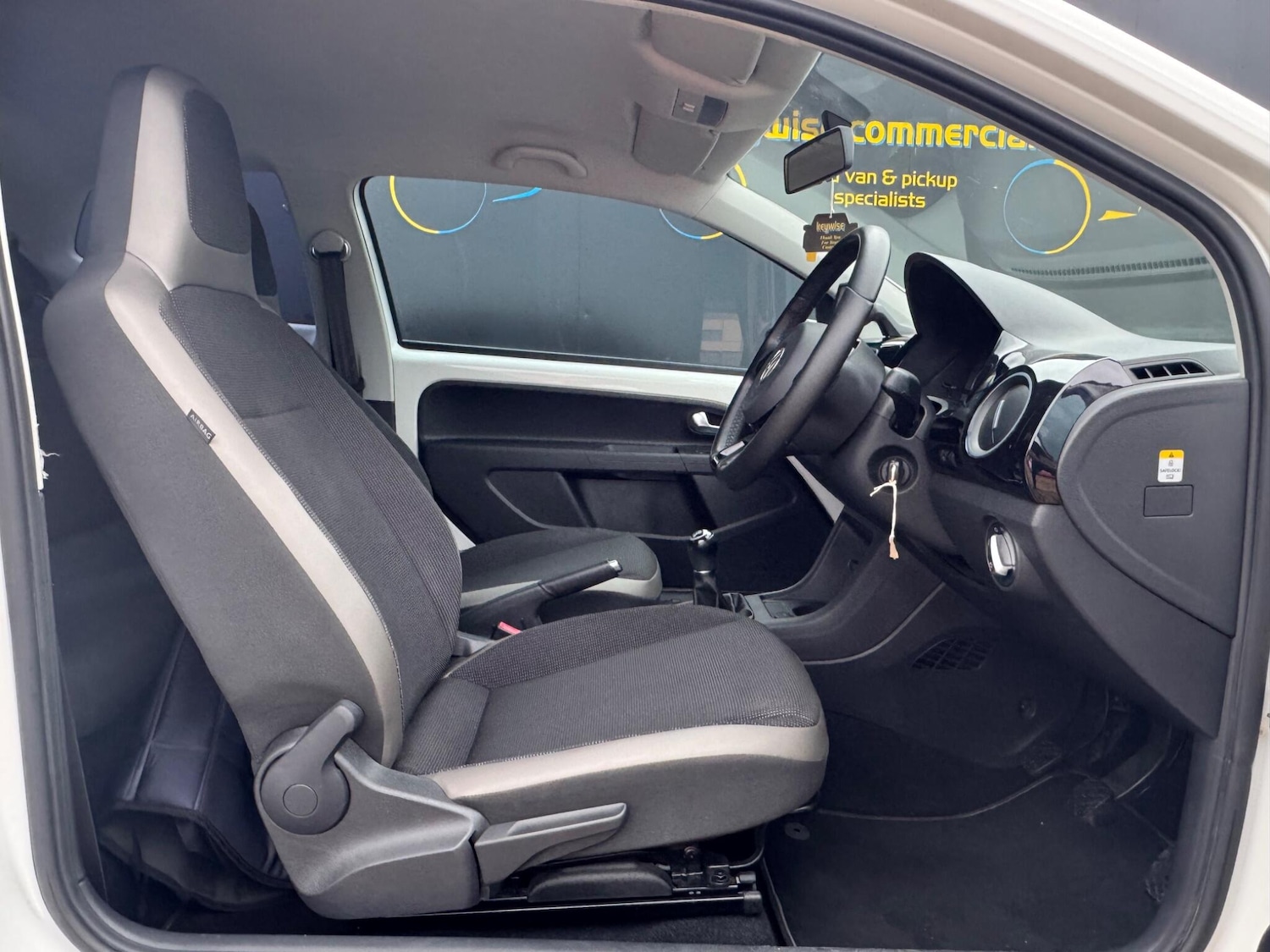 Used Volkswagen up! 2013 for sale - 76166763: Photo 14