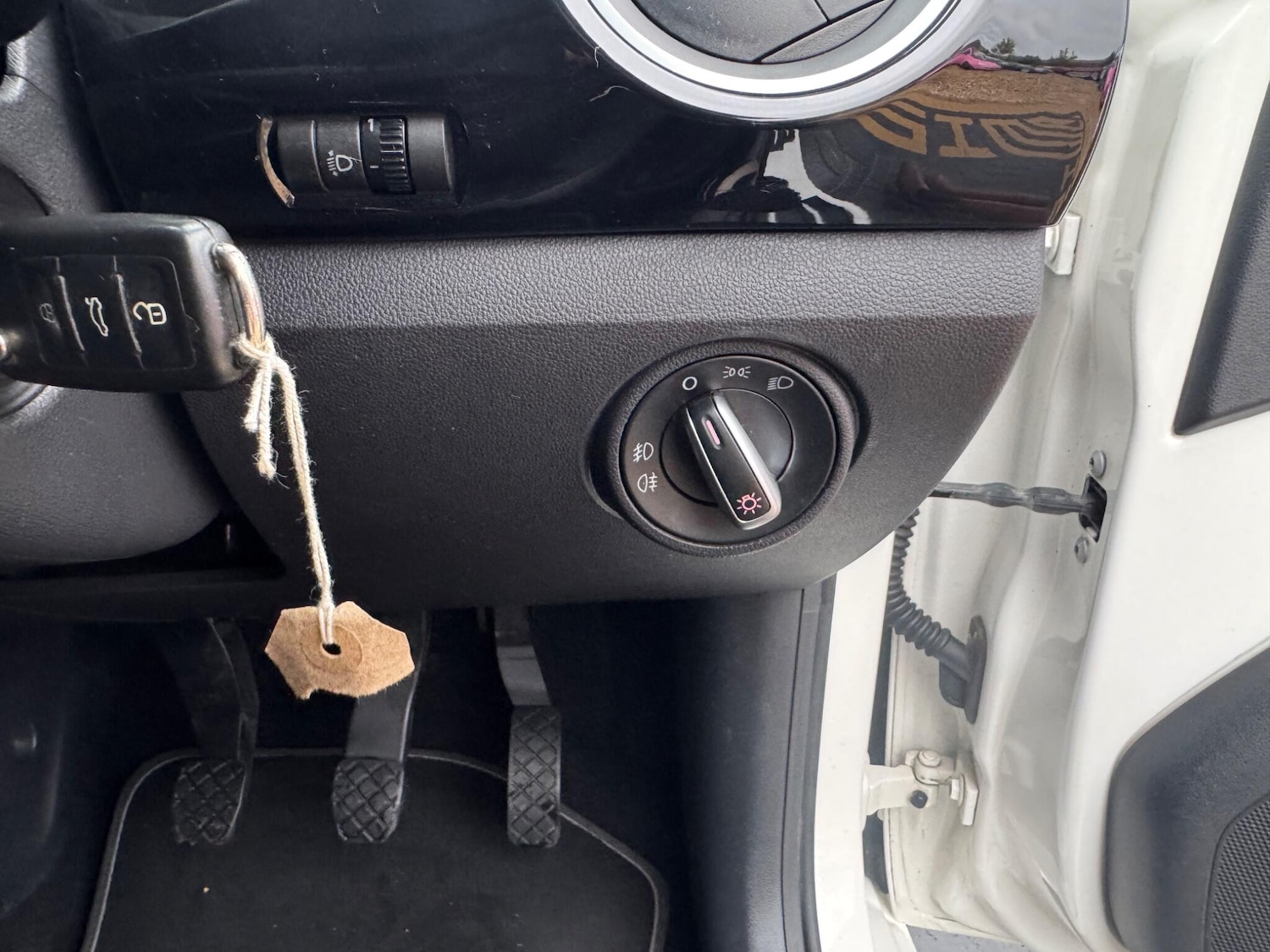 Used Volkswagen up! 2013 for sale - 76166763: Photo 21