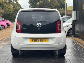 Used Volkswagen up! 2013 for sale - 76166763: Photo 4