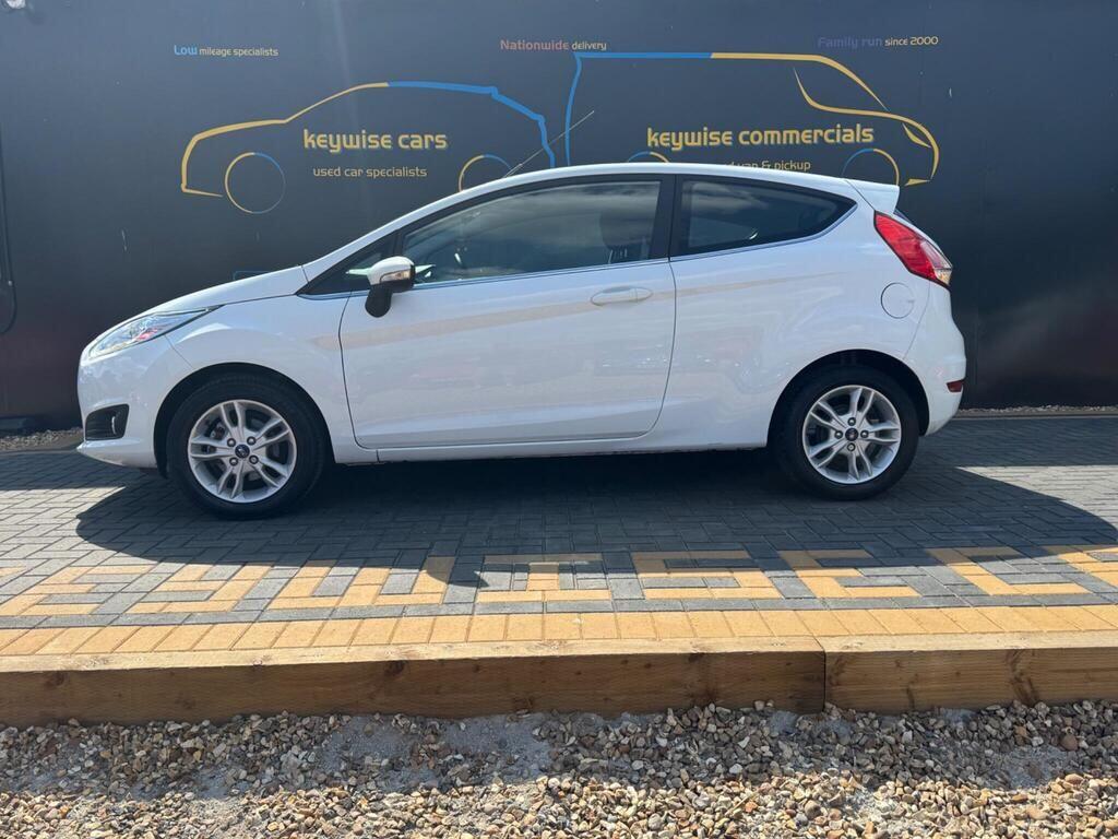 Used Ford Fiesta 2017 for sale - 76992915: Photo 2