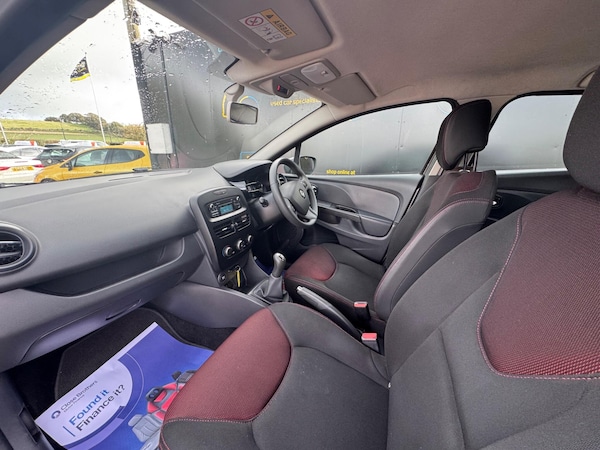 Used Renault Clio 2013 for sale - 76326392: Photo 19