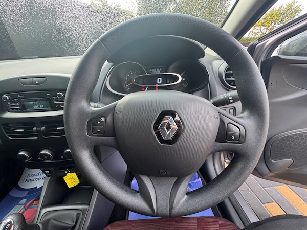 Used Renault Clio 2013 for sale - 76326392: Photo 27