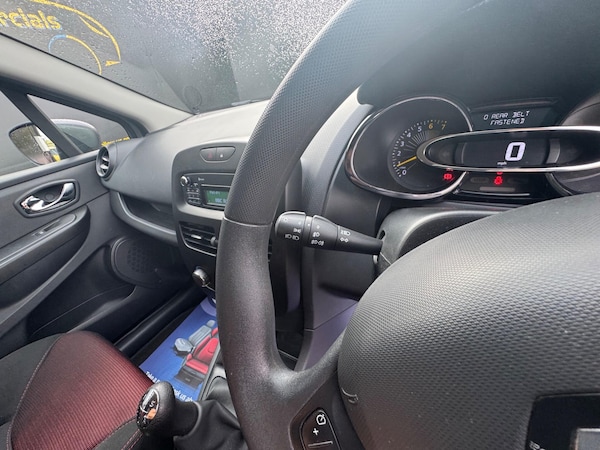 Used Renault Clio 2013 for sale - 76326392: Photo 30
