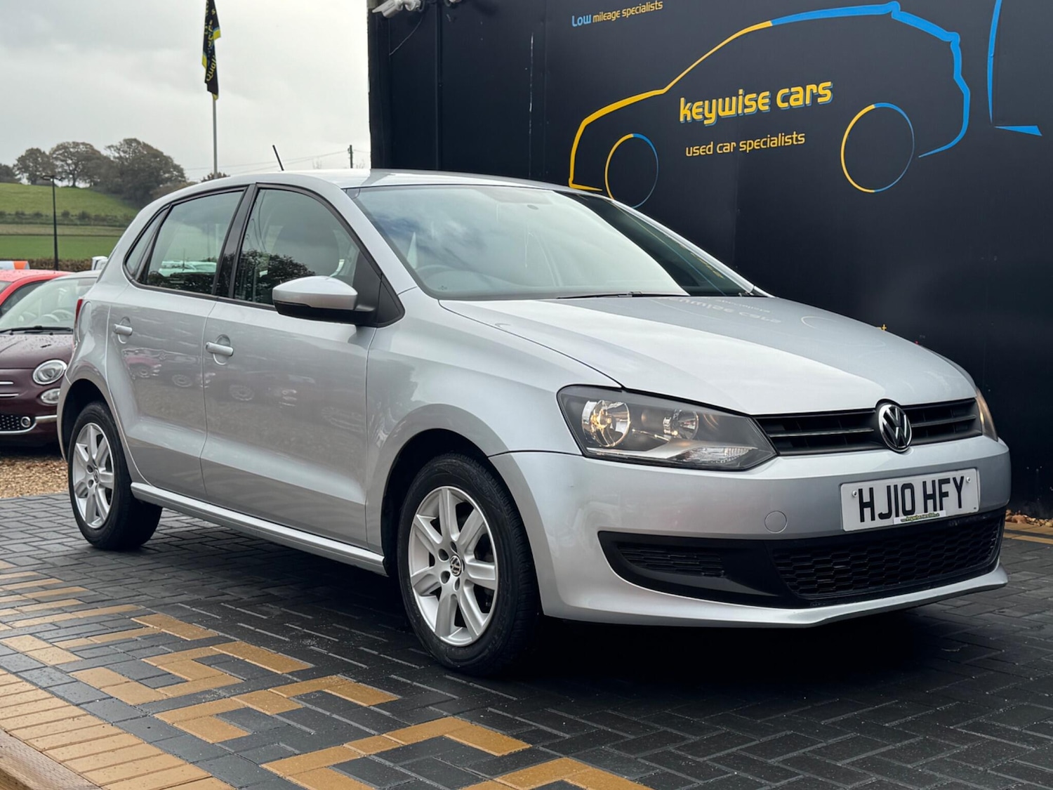 Used Volkswagen Polo 2010 for sale - 76991728: Photo 9