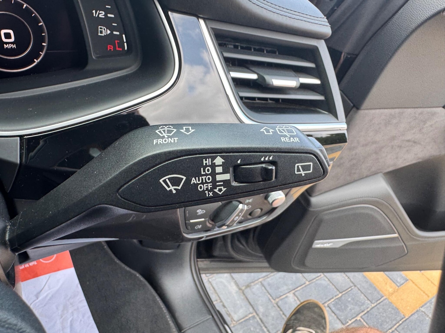 Vehicle 29