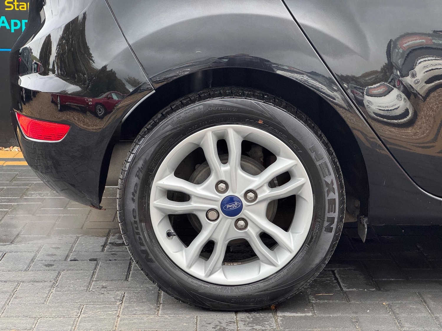 Used Ford Fiesta 2015 for sale - 76408806: Photo 10