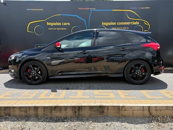 Used Ford Focus 2017 for sale - 78855430: Photo