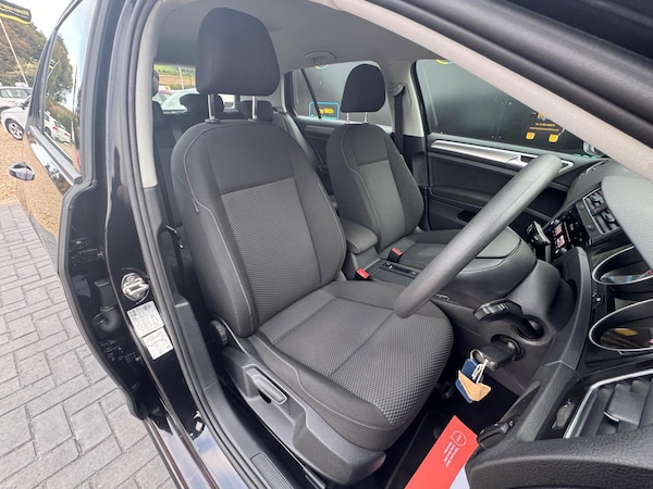 Used Volkswagen Golf 2017 for sale - 76227227: Photo 15