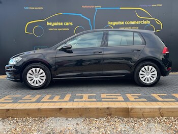 Used Volkswagen Golf 2017 for sale - 76227227: Photo 2