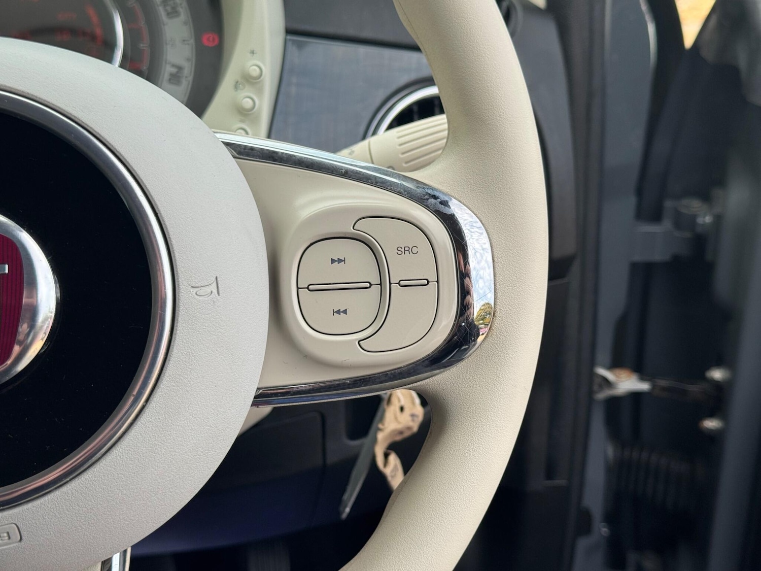 Used Fiat 500 2018 for sale - 76137228: Photo 24
