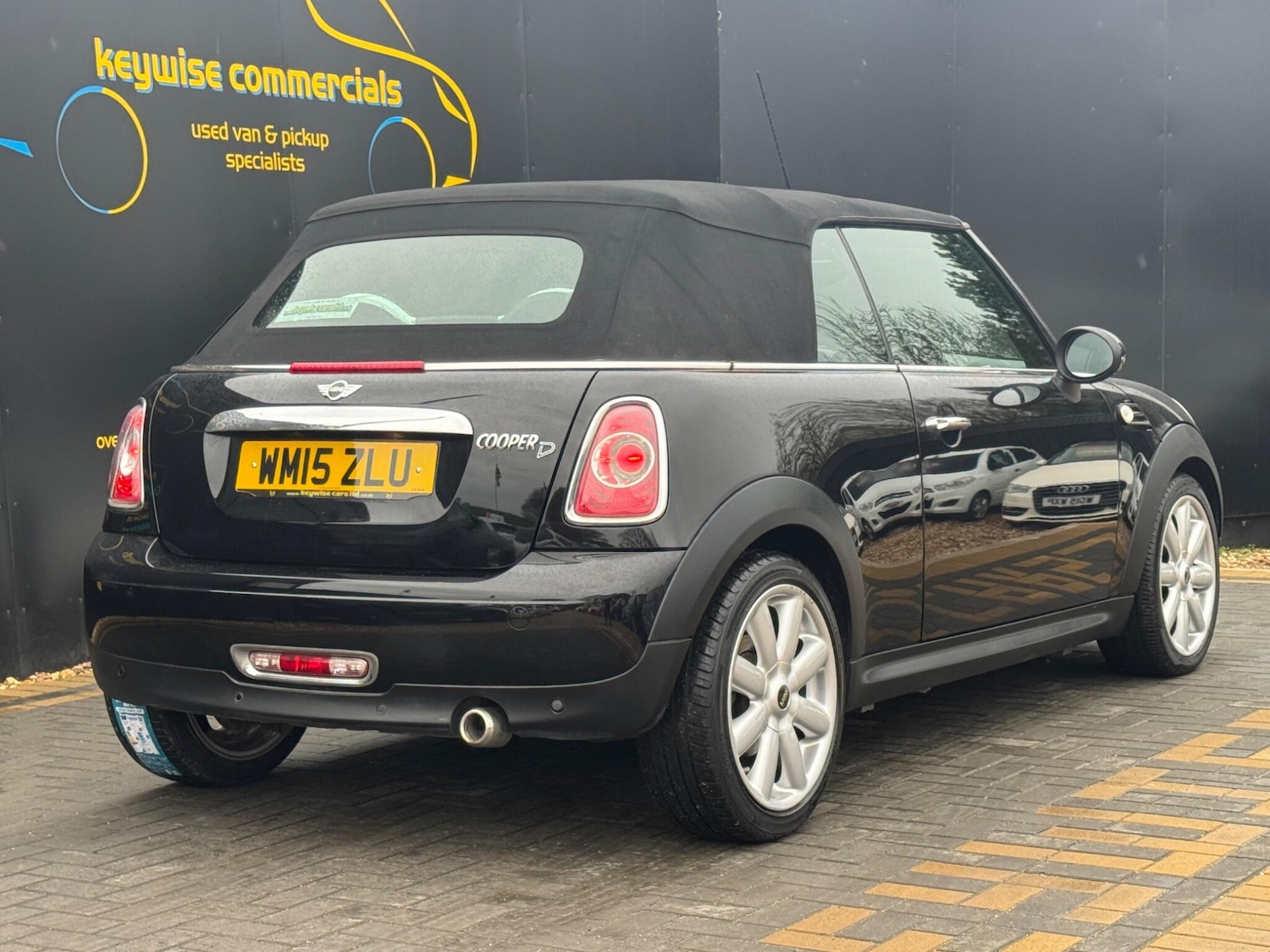 Used MINI Convertible 2015 for sale - 77909291: Photo 6