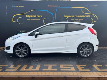 Used Ford Fiesta 2016 for sale - 76432405: Photo