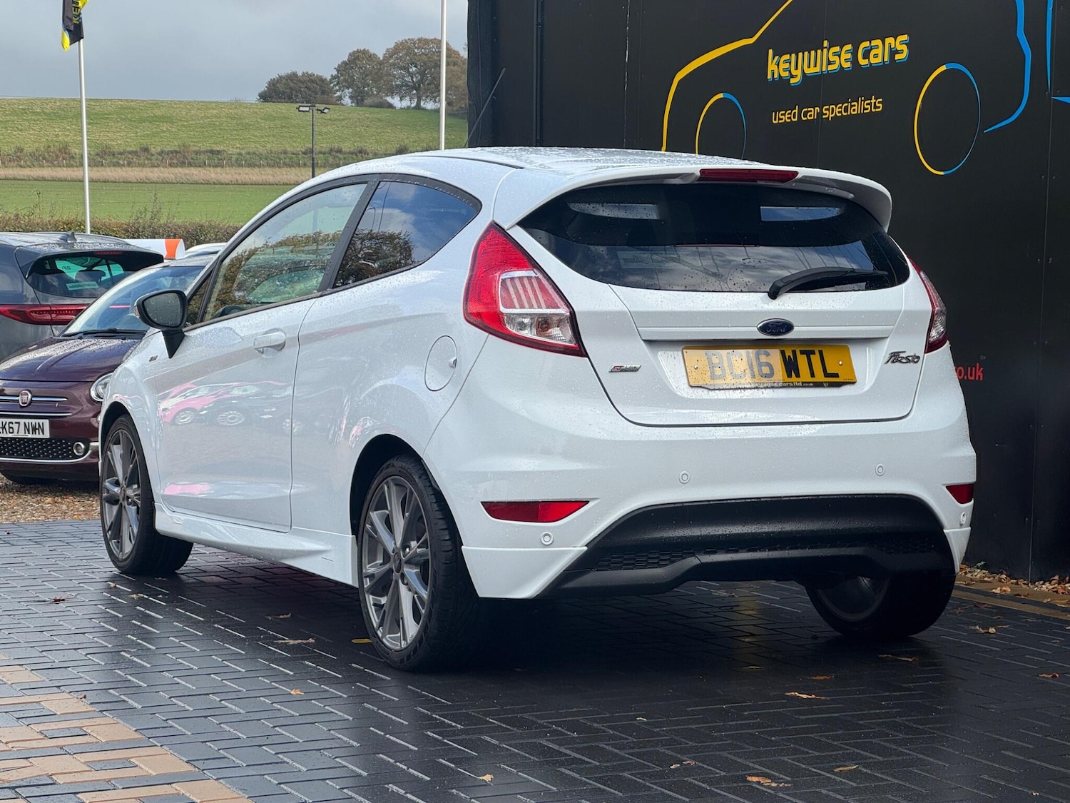 Used Ford Fiesta 2016 for sale - 76432405: Photo 3