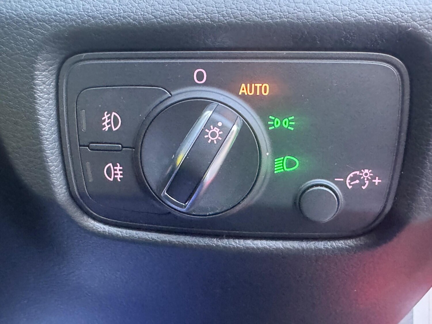 Used Audi A3 2015 for sale - 77468099: Photo 27