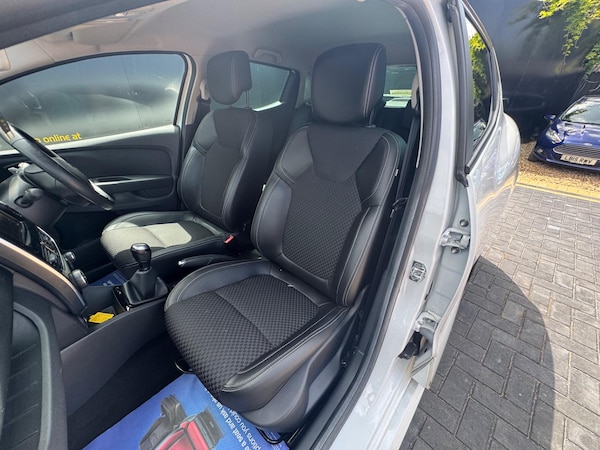 Used Renault Clio 2019 for sale - 75364021: Photo 15