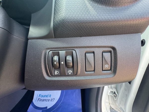 Used Renault Clio 2019 for sale - 75364021: Photo 28