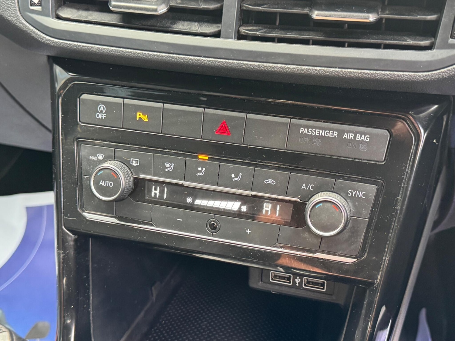 Used Volkswagen T-Cross 2019 for sale - 76270388: Photo 35