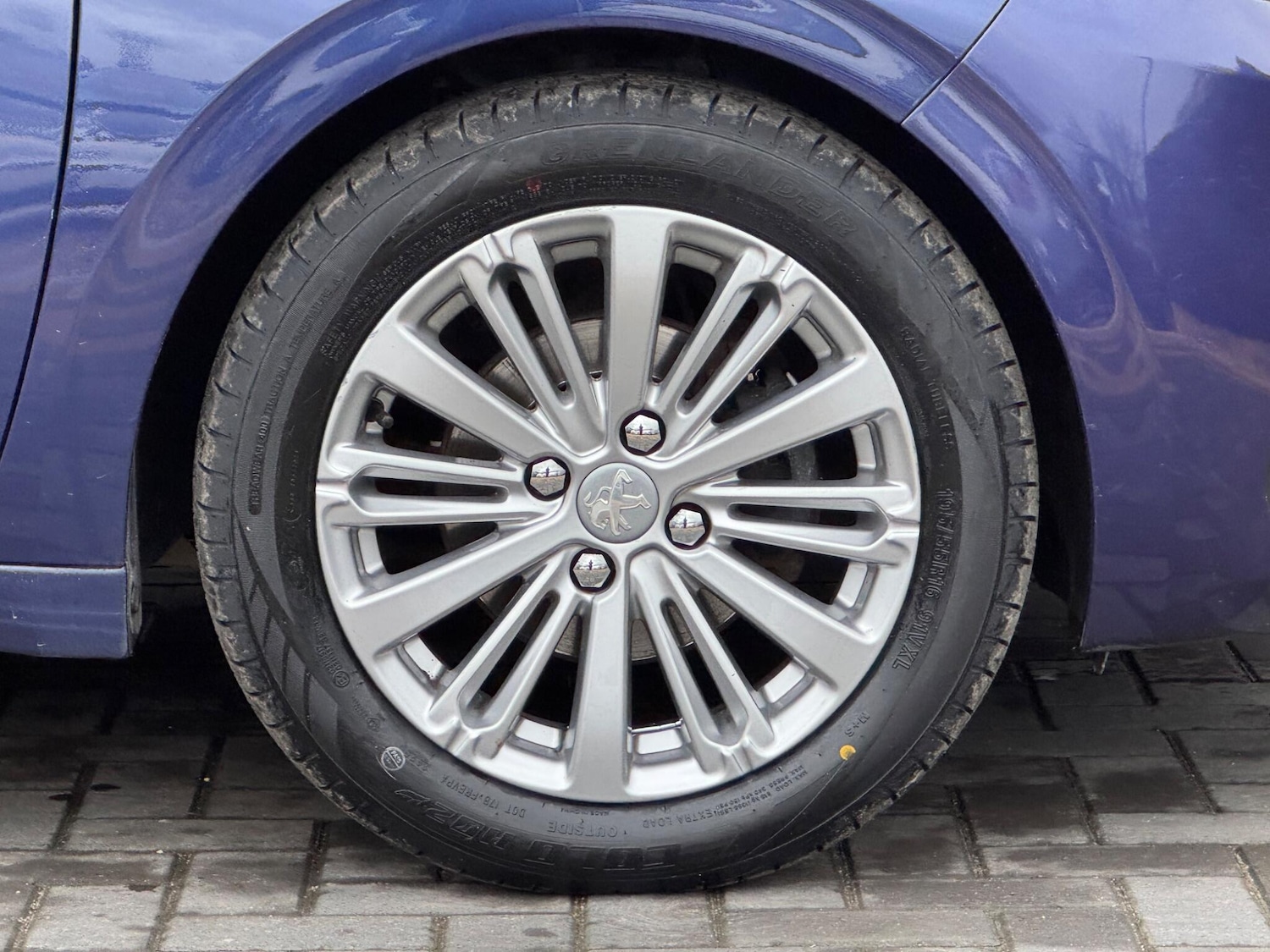 Used Peugeot 208 2017 for sale - 77331070: Photo 13